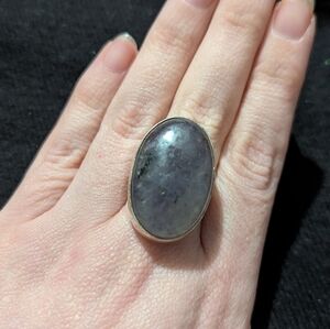 Silver Plated Pastel Purple Agate Gemstone Oval Statement Ring - Size 9.25